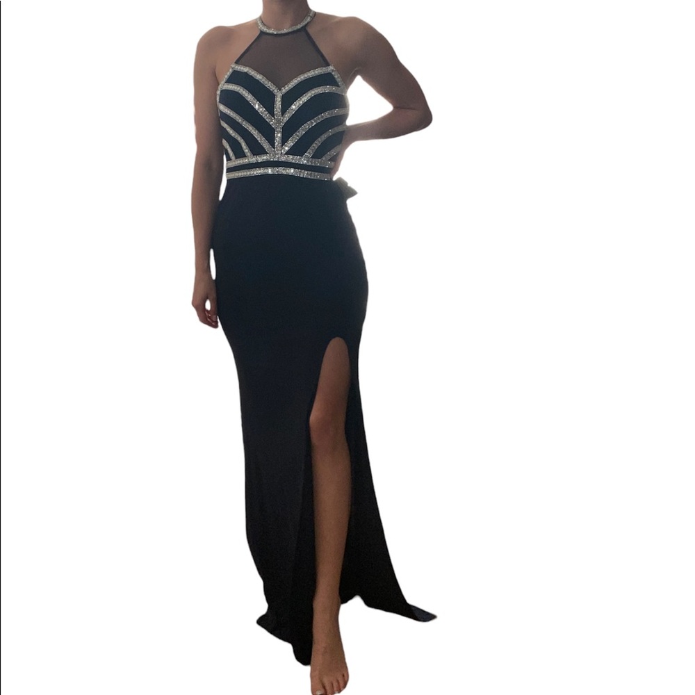 Navy blue formal dress with beaded top. Size 4